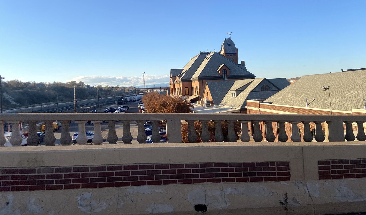 Pueblo Union Depot viewed from Union Avenue